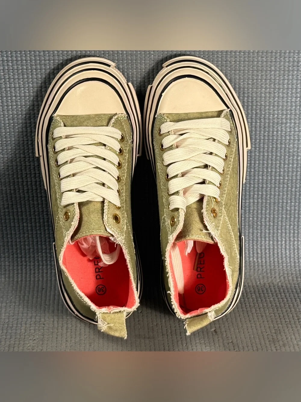 Pregunta Sage Green Women’s Fashion Sneakers Size 6‎ US 36 EU